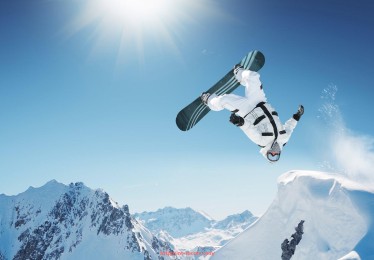 足球直播-健身器材杠铃背部锻炼动作及器械使用技巧