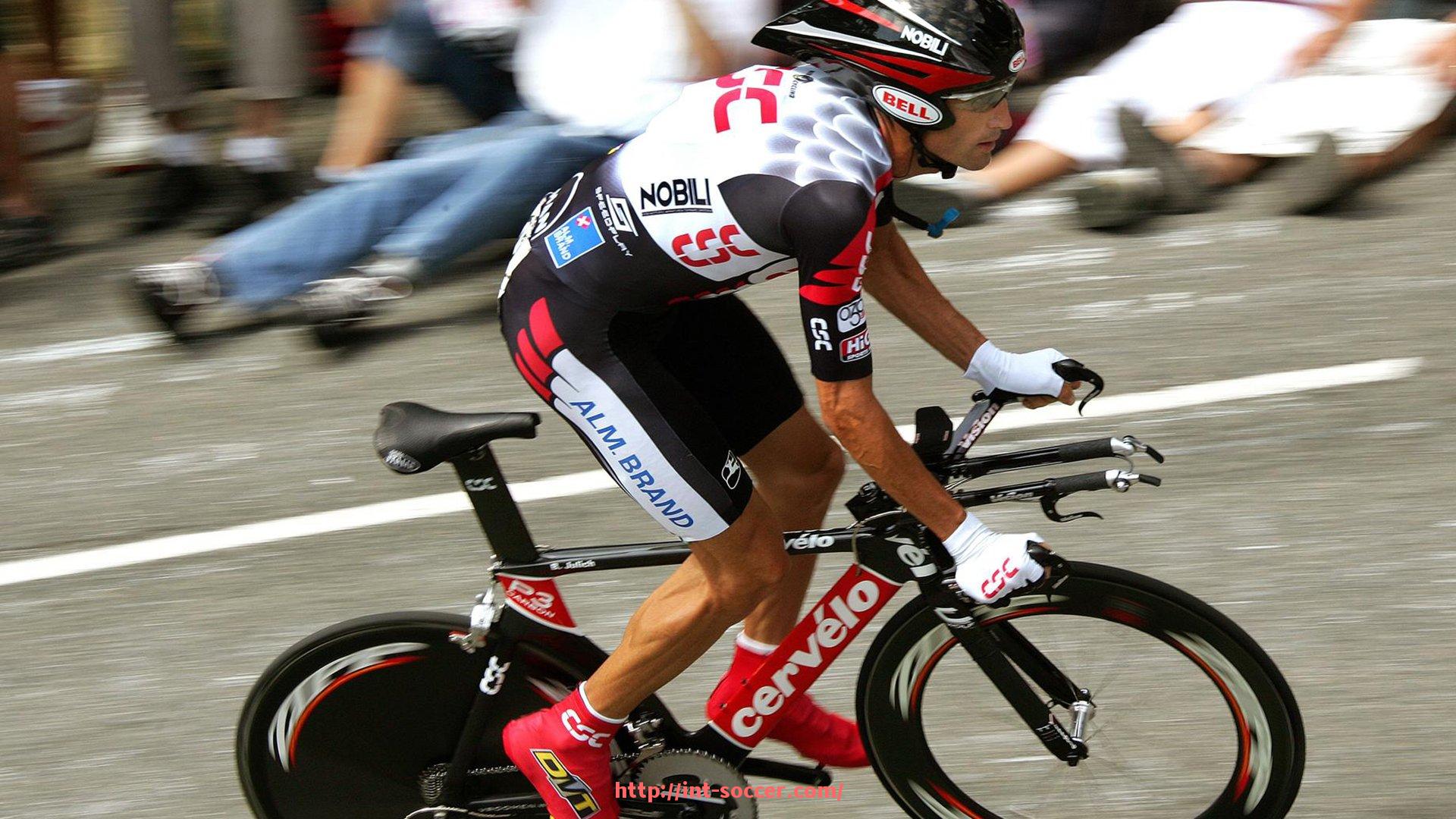 足球直播-世俱杯赛事志愿者服务规范与管理提升措施